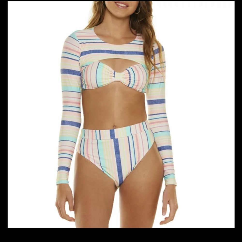 Celebrity Pink Cropped Long Sleeve Rashguard Swimsuit Top.